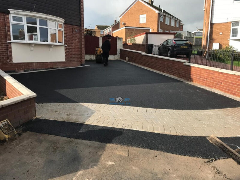 Tarmac Driveway Bordering