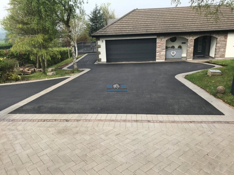 Tarmac Driveway Bordering